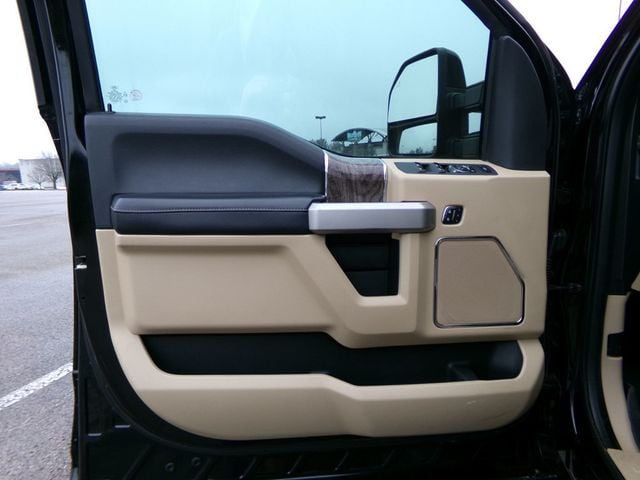 2017 Ford Super Duty F-250 SRW Lariat 4WD Crew Cab 6.75' Box - 22954518 - 6