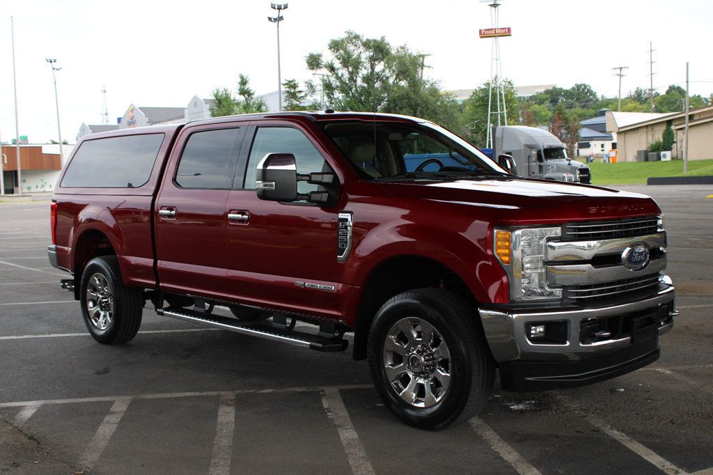 2017 Ford Super Duty F-250 SRW Lariat 4WD Crew Cab 6.75' Box - 23057547 - 3