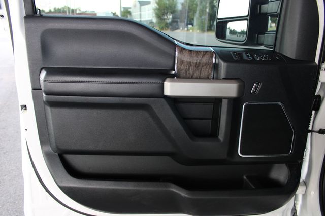 2017 Ford Super Duty F-250 SRW Lariat 4WD Crew Cab 6.75' Box - 23059156 - 10