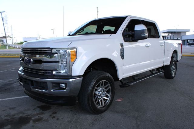 2017 Ford Super Duty F-250 SRW Lariat 4WD Crew Cab 6.75' Box - 23059156 - 1
