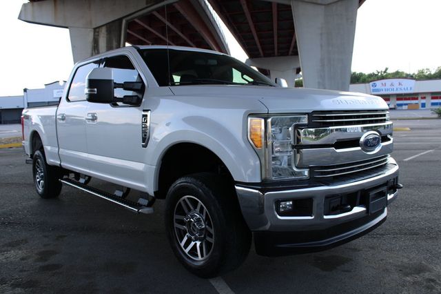 2017 Ford Super Duty F-250 SRW Lariat 4WD Crew Cab 6.75' Box - 23059156 - 3