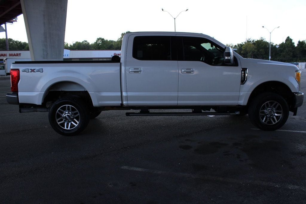 2017 Ford Super Duty F-250 SRW Lariat 4WD Crew Cab 6.75' Box - 23059156 - 4