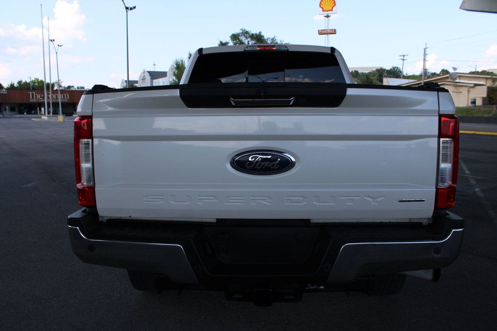 2017 Ford Super Duty F-250 SRW Lariat 4WD Crew Cab 6.75' Box - 23059156 - 6
