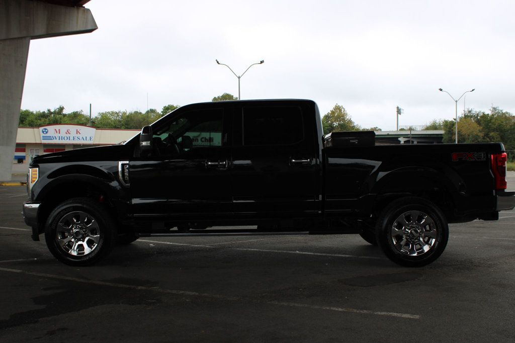2017 Ford Super Duty F-250 SRW Lariat 4WD Crew Cab 6.75' Box - 23082969 - 0
