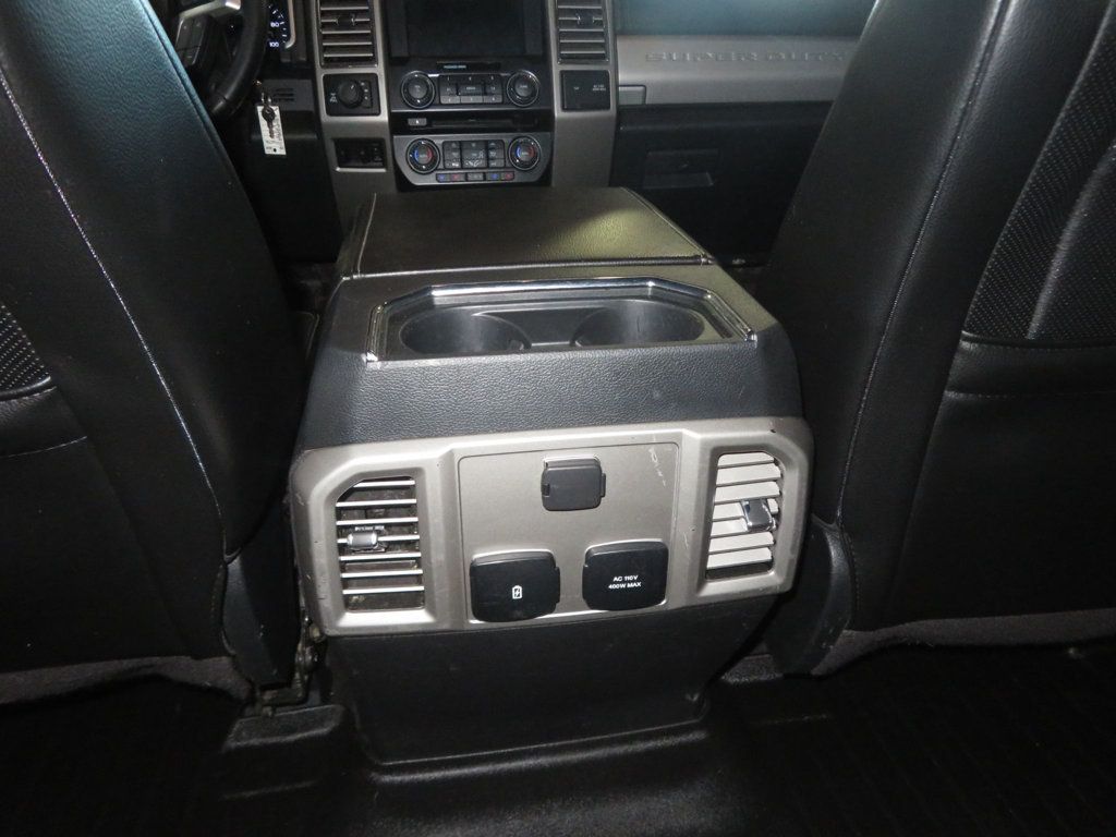 2017 Ford F-250 Lariat photo 35