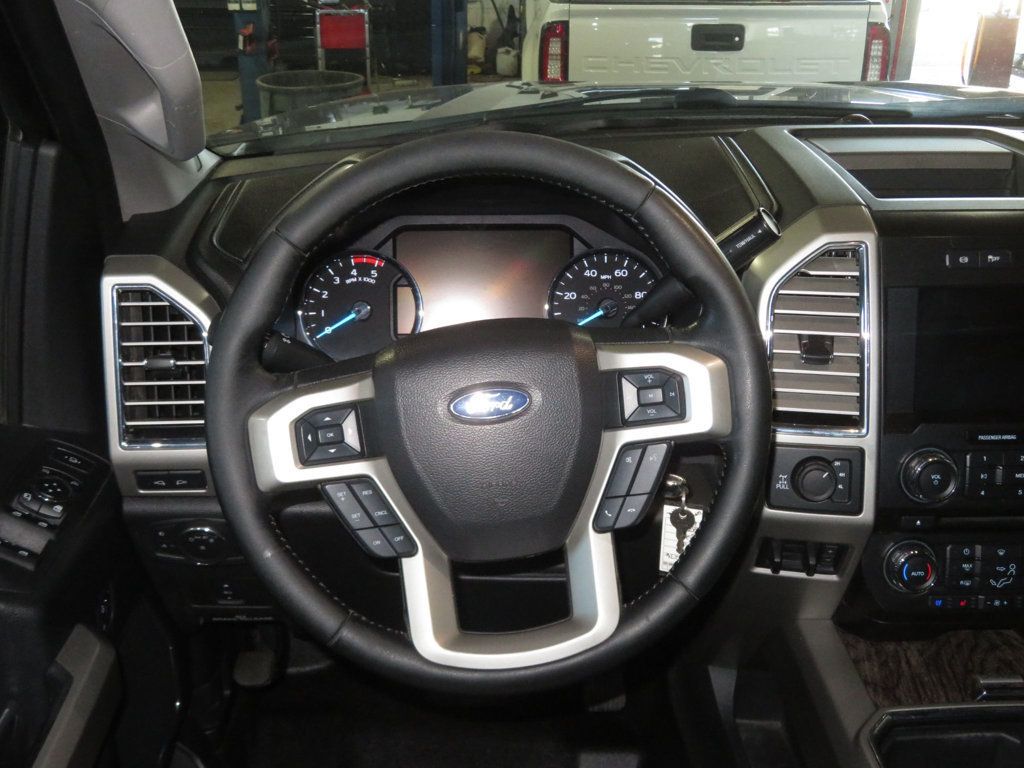 2017 Ford F-250 Lariat photo 36
