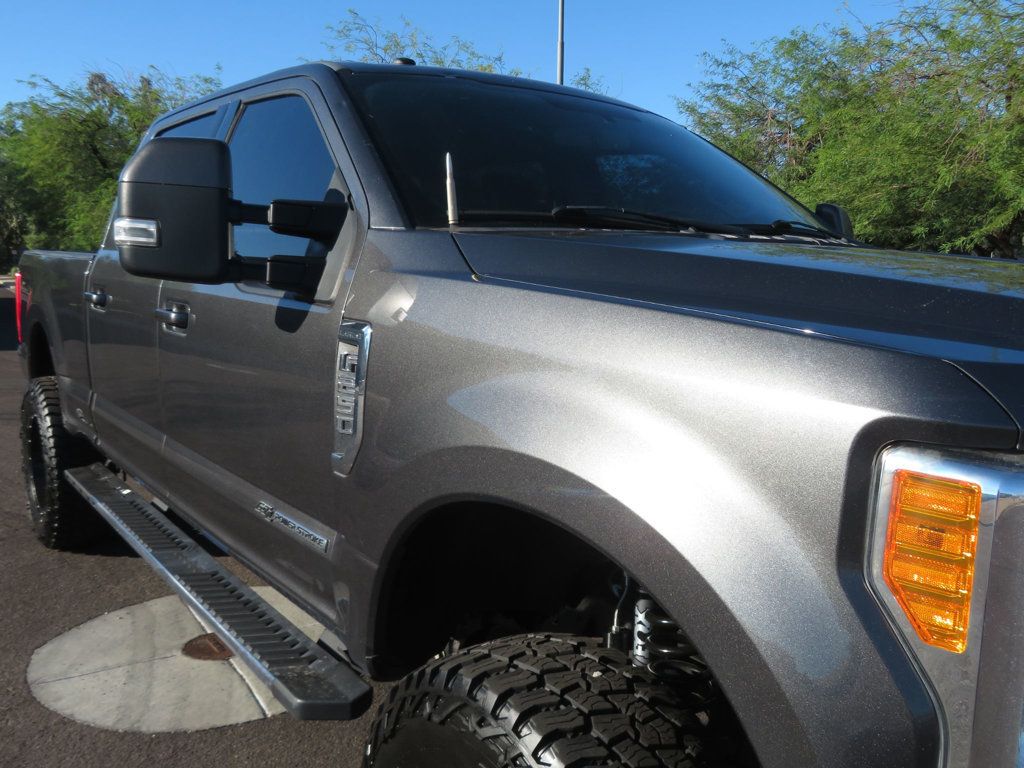 2017 Ford F-250 Lariat photo 9