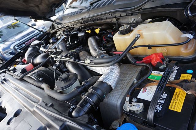 2017 Ford Super Duty F-250 SRW LARIAT, DIESEL, 4X4, PREMIUM WHEELS, ALL TERRAIN TIRES - 22961588 - 9