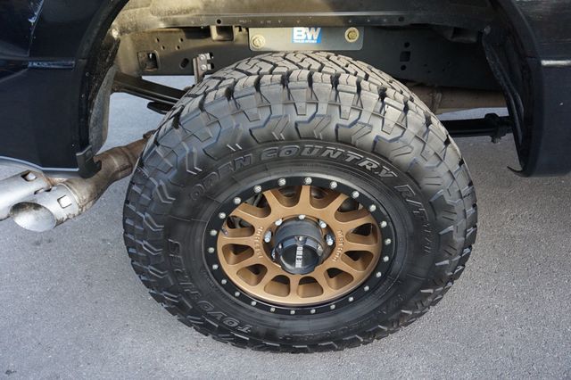 2017 Ford Super Duty F-250 SRW LARIAT, DIESEL, 4X4, PREMIUM WHEELS, ALL TERRAIN TIRES - 22961588 - 14