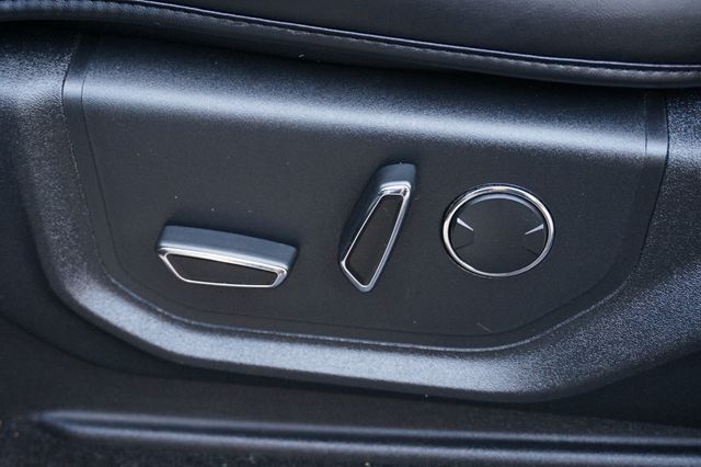 2017 Ford Super Duty F-250 SRW LARIAT, DIESEL, 4X4, PREMIUM WHEELS, ALL TERRAIN TIRES - 22961588 - 23