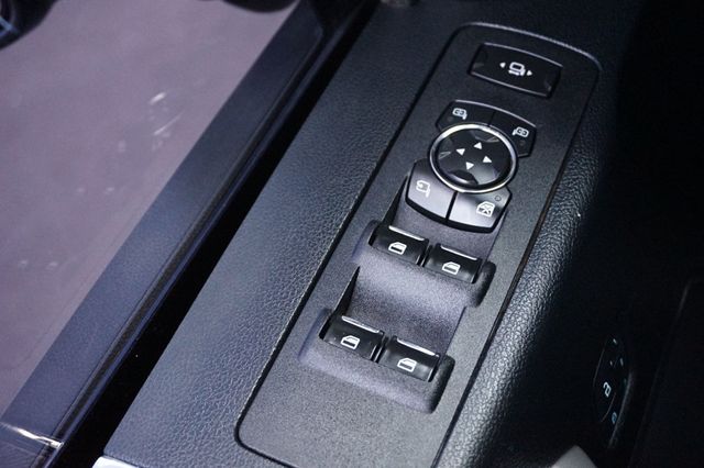 2017 Ford Super Duty F-250 SRW LARIAT, DIESEL, 4X4, PREMIUM WHEELS, ALL TERRAIN TIRES - 22961588 - 24