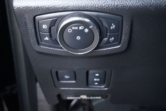 2017 Ford Super Duty F-250 SRW LARIAT, DIESEL, 4X4, PREMIUM WHEELS, ALL TERRAIN TIRES - 22961588 - 26