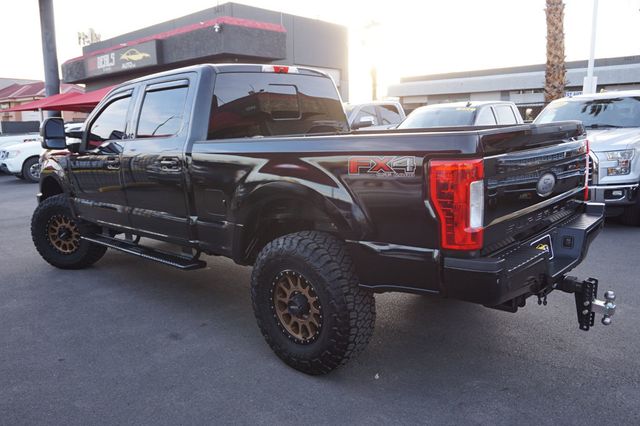 2017 Ford Super Duty F-250 SRW LARIAT, DIESEL, 4X4, PREMIUM WHEELS, ALL TERRAIN TIRES - 22961588 - 3