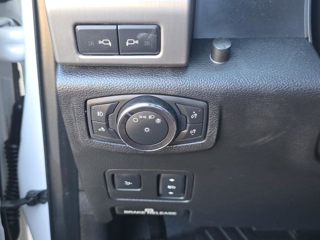 2017 Ford Super Duty F-250 SRW Platinum - 23089152 - 27