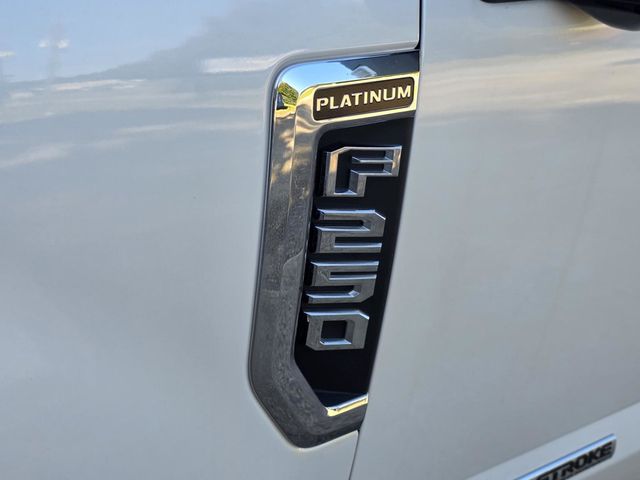 2017 Ford Super Duty F-250 SRW Platinum - 23089152 - 40