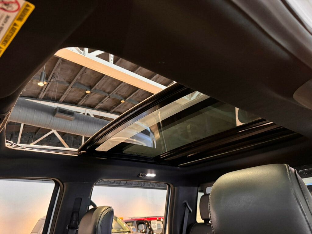 2017 Ford Super Duty F-250 SRW PlatinumUltimatePkg/PanoRoof/AdapCruise/FX4Pkg/Htd&CldMassageSts - 22951411 - 17