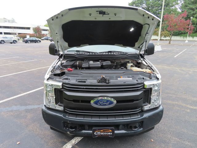 2017 Ford Super Duty F-250 SRW XL 2WD Reg Cab 8' Box - 23079151 - 32