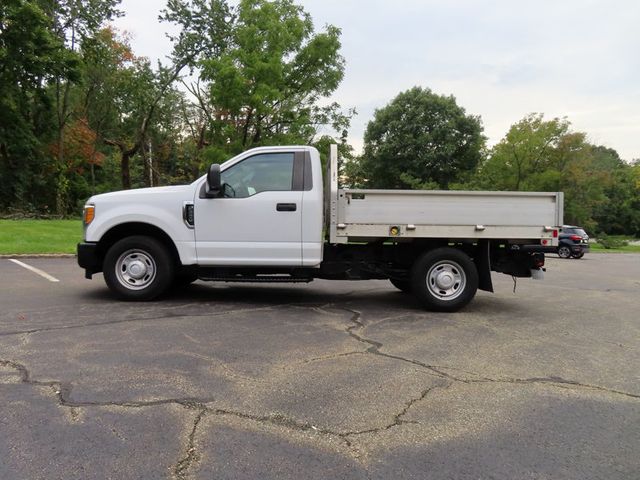 2017 Ford Super Duty F-250 SRW XL 2WD Reg Cab 8' Box - 23079151 - 4