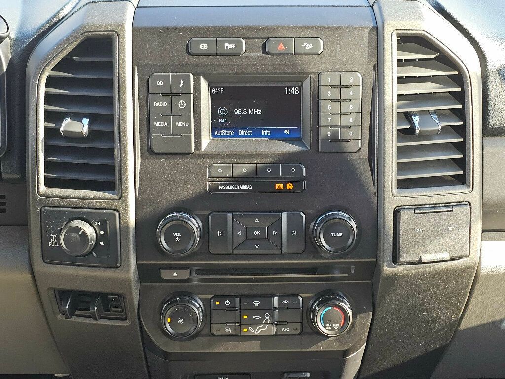 2017 Ford Super Duty F-250 SRW XL 4WD Crew Cab 6.75' Box - 22946200 - 19