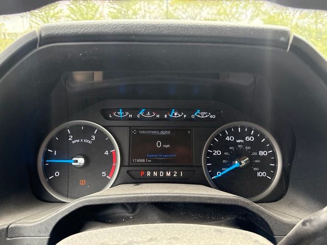 2017 Ford Super Duty F-250 SRW XLT - 23025572 - 14
