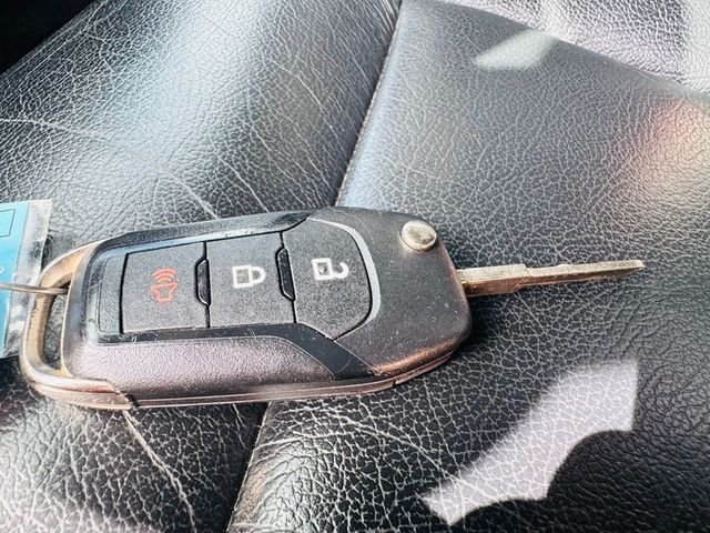 2017 Ford Super Duty F-250 SRW XLT - 23003700 - 26