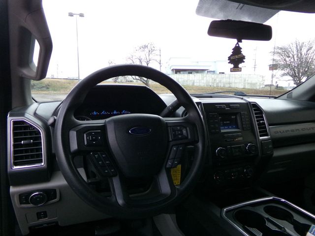 2017 Ford Super Duty F-250 SRW XLT 4WD Crew Cab 6.75' Box - 22948605 - 8