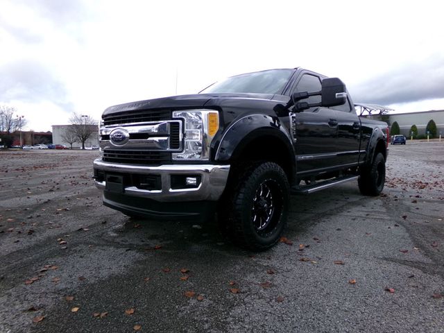 2017 Ford Super Duty F-250 SRW XLT 4WD Crew Cab 6.75' Box - 22948605 - 1