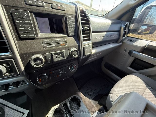 2017 Ford Super Duty F-250 SRW XLT 4WD Crew Cab 8' Box - 22998263 - 13