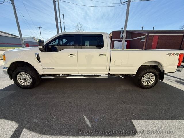2017 Ford Super Duty F-250 SRW XLT 4WD Crew Cab 8' Box - 22998263 - 3