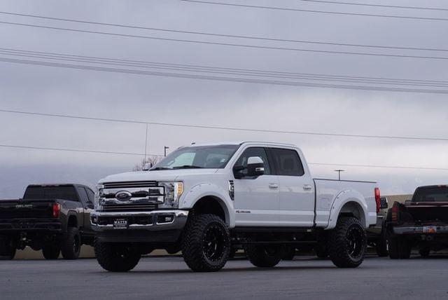 2017 Ford SUPER DUTY F-350 LARIAT - 22985027 - 1