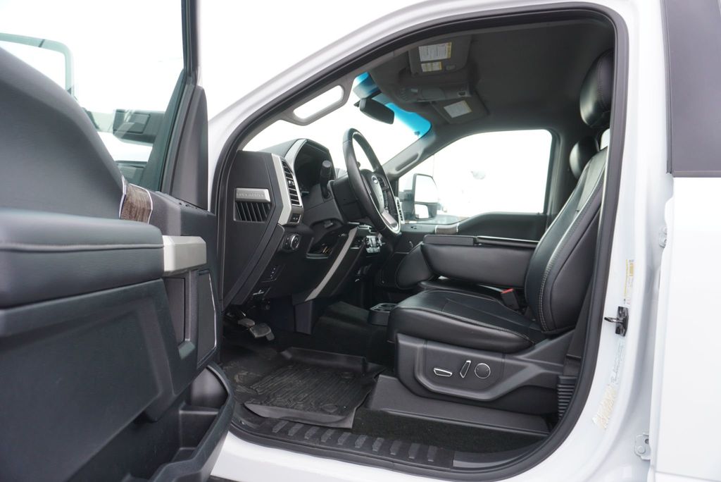 2017 Ford SUPER DUTY F-350 LARIAT - 22985027 - 21