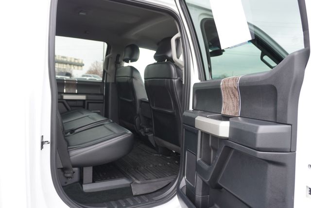 2017 Ford SUPER DUTY F-350 LARIAT - 22985027 - 25