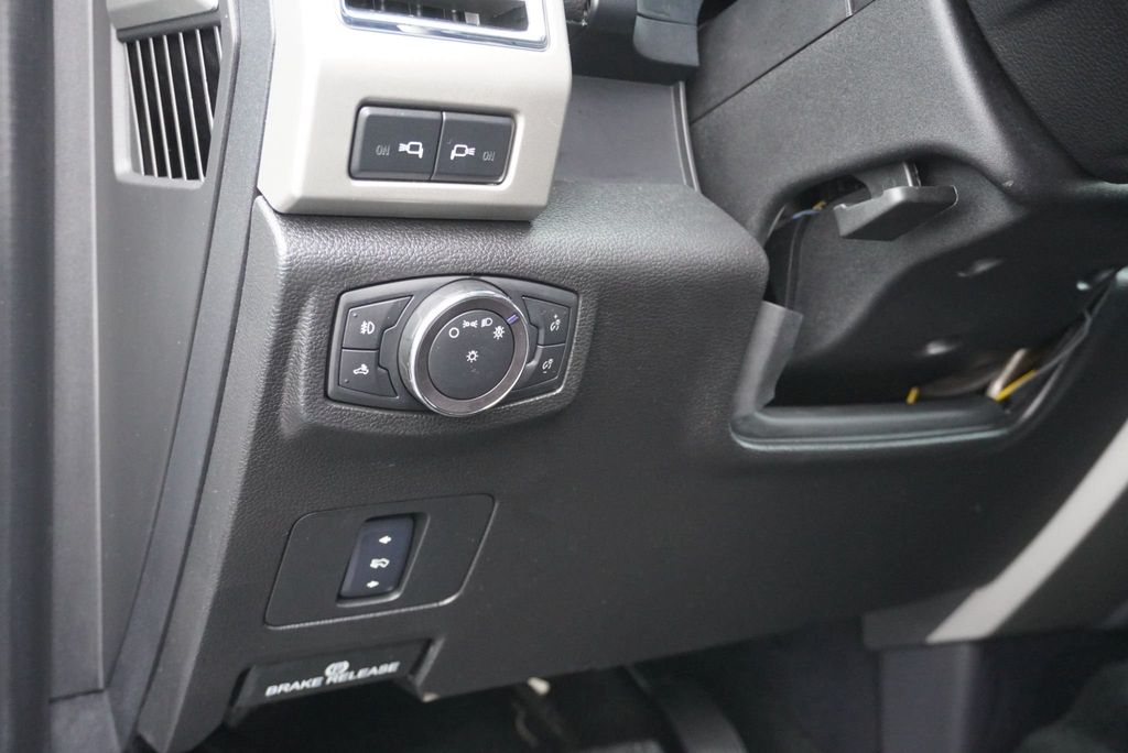 2017 Ford SUPER DUTY F-350 LARIAT - 22985027 - 29