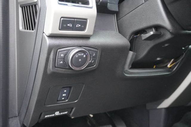 2017 Ford SUPER DUTY F-350 LARIAT - 22985027 - 29