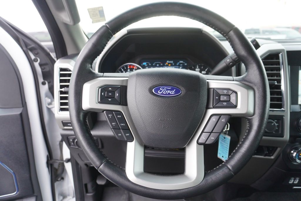 2017 Ford SUPER DUTY F-350 LARIAT - 22985027 - 31