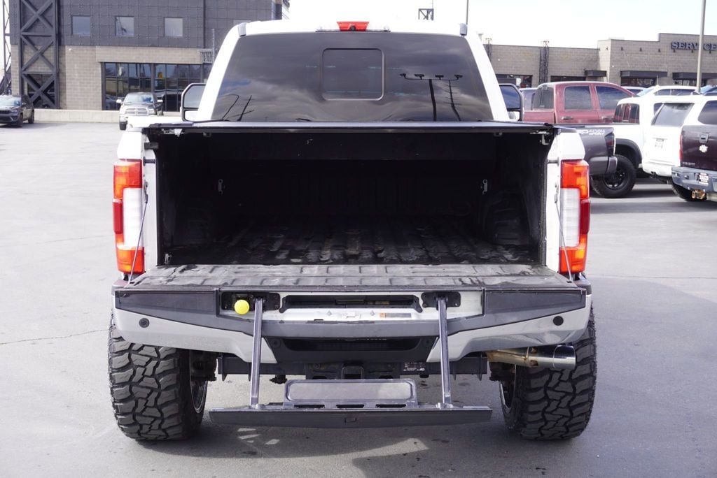 2017 Ford SUPER DUTY F-350 LARIAT - 22985170 - 10