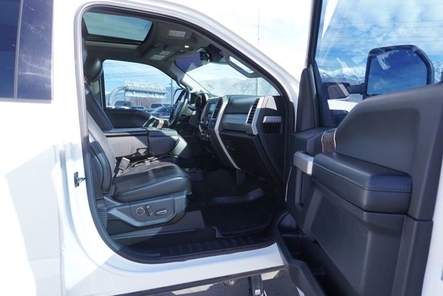 2017 Ford SUPER DUTY F-350 LARIAT - 22985170 - 24