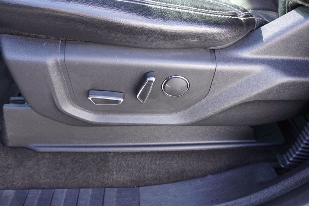 2017 Ford SUPER DUTY F-350 LARIAT - 22985170 - 28