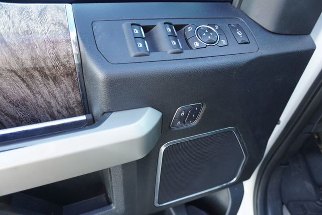 2017 Ford SUPER DUTY F-350 LARIAT - 22985170 - 29