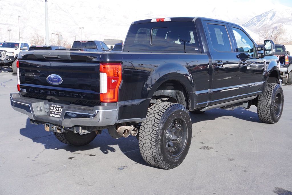 2017 Ford SUPER DUTY F-350 LARIAT - 22988269 - 11