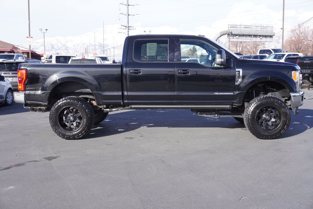 2017 Ford SUPER DUTY F-350 LARIAT - 22988269 - 12