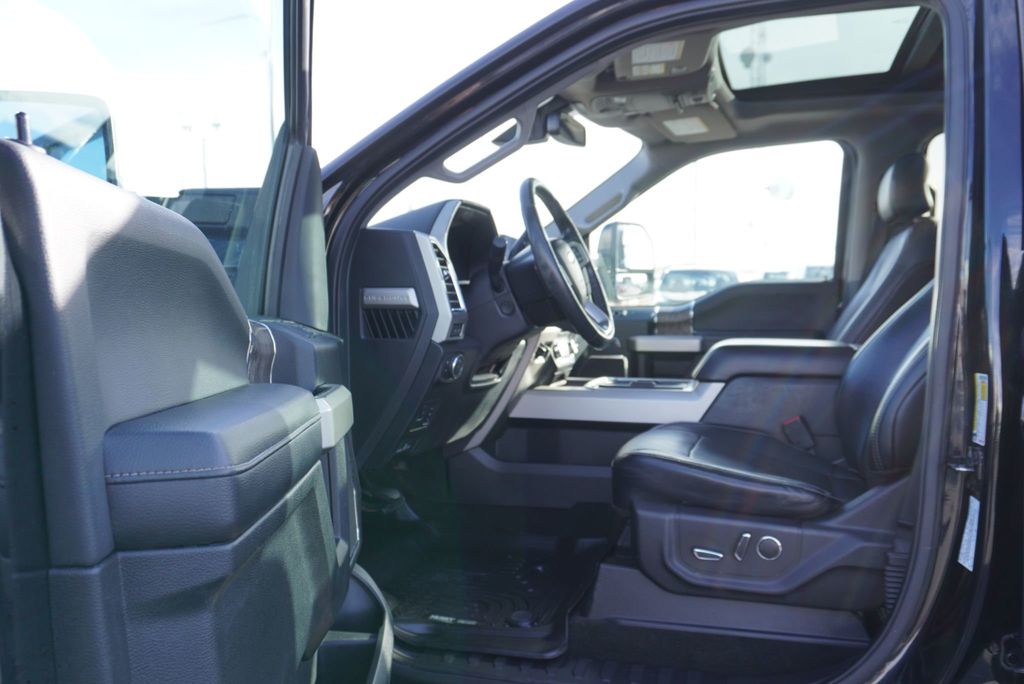 2017 Ford SUPER DUTY F-350 LARIAT - 22988269 - 18