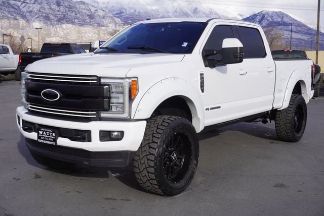 2017 Ford SUPER DUTY F-350 LARIAT - 22988443 - 0