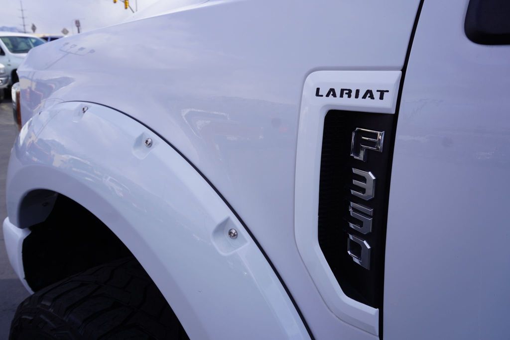 2017 Ford SUPER DUTY F-350 LARIAT - 22988443 - 18