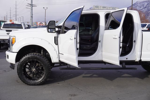 2017 Ford SUPER DUTY F-350 LARIAT - 22988443 - 23