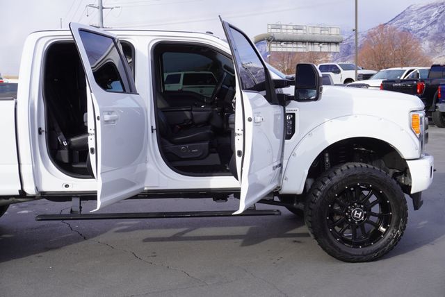 2017 Ford SUPER DUTY F-350 LARIAT - 22988443 - 26