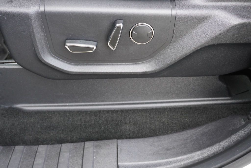 2017 Ford SUPER DUTY F-350 LARIAT - 22988443 - 29