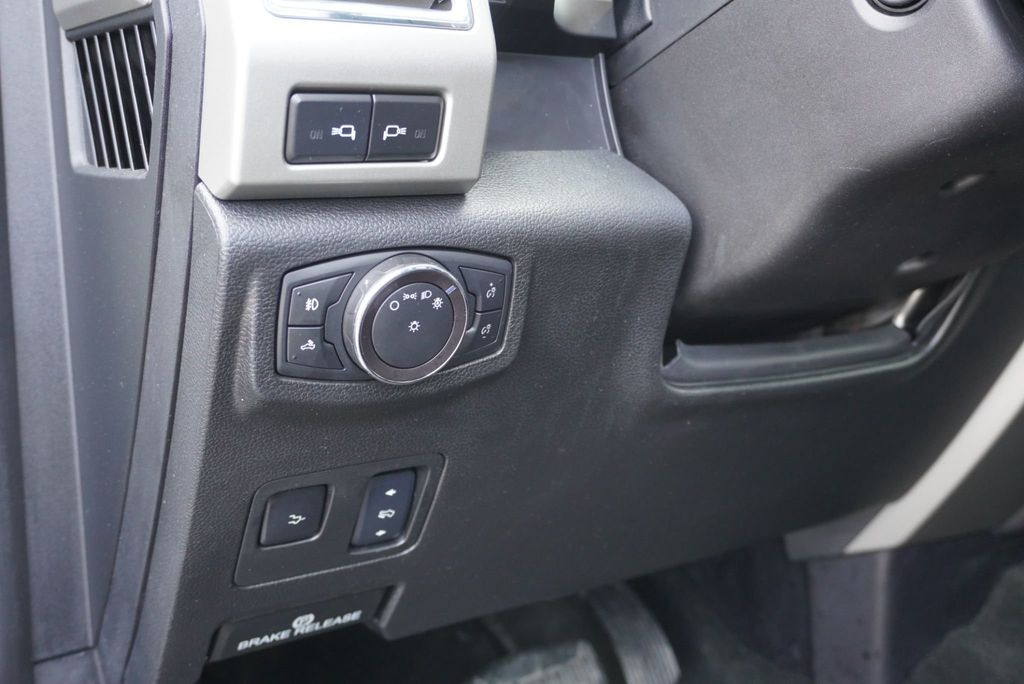 2017 Ford SUPER DUTY F-350 LARIAT - 22988443 - 31