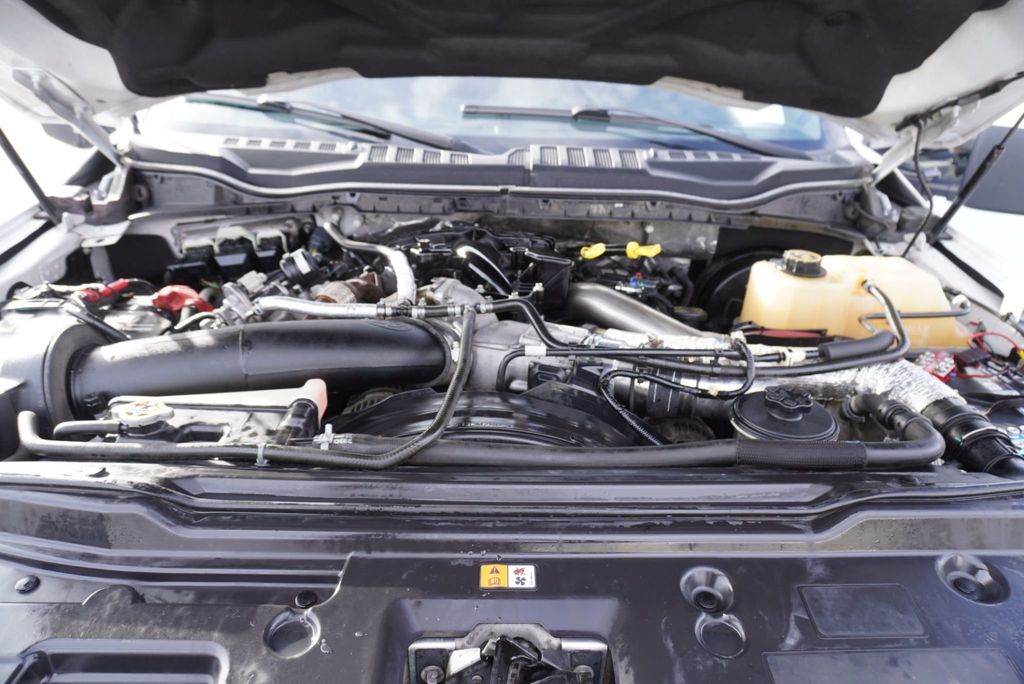 2017 Ford SUPER DUTY F-350 LARIAT - 22988443 - 48