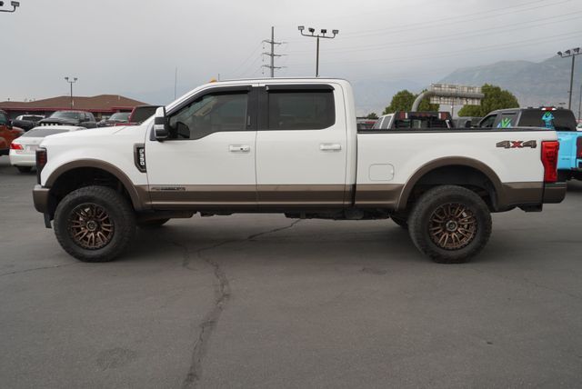 2017 Ford SUPER DUTY F-350 LARIAT - 23045472 - 1